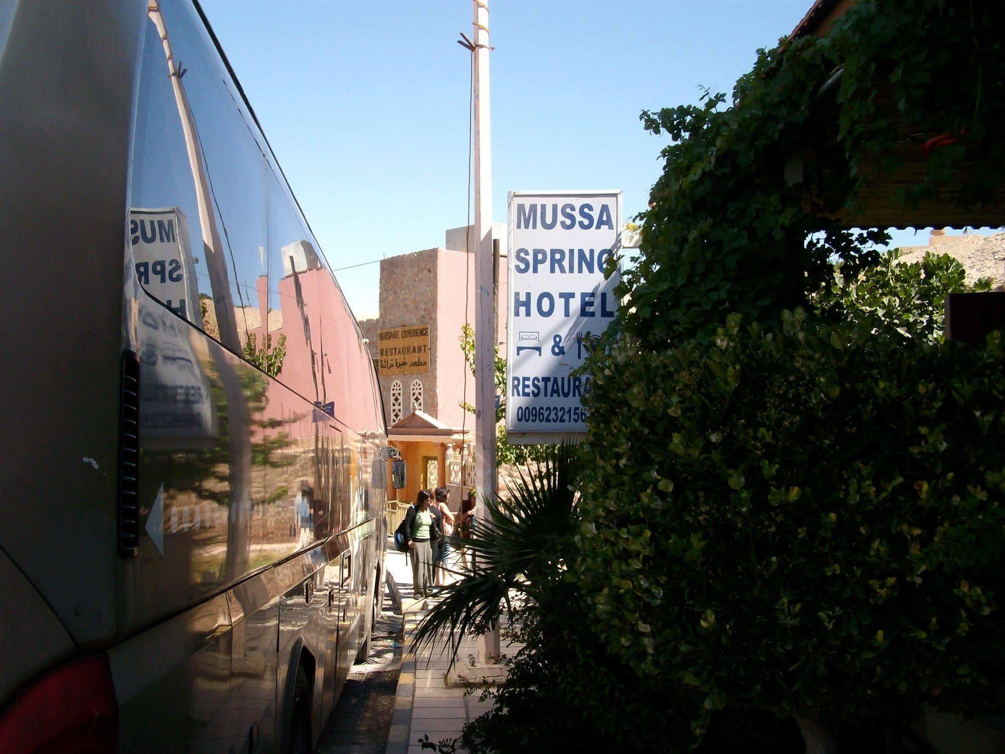 Mussa Spring Hotel Wadi Musa Exterior photo